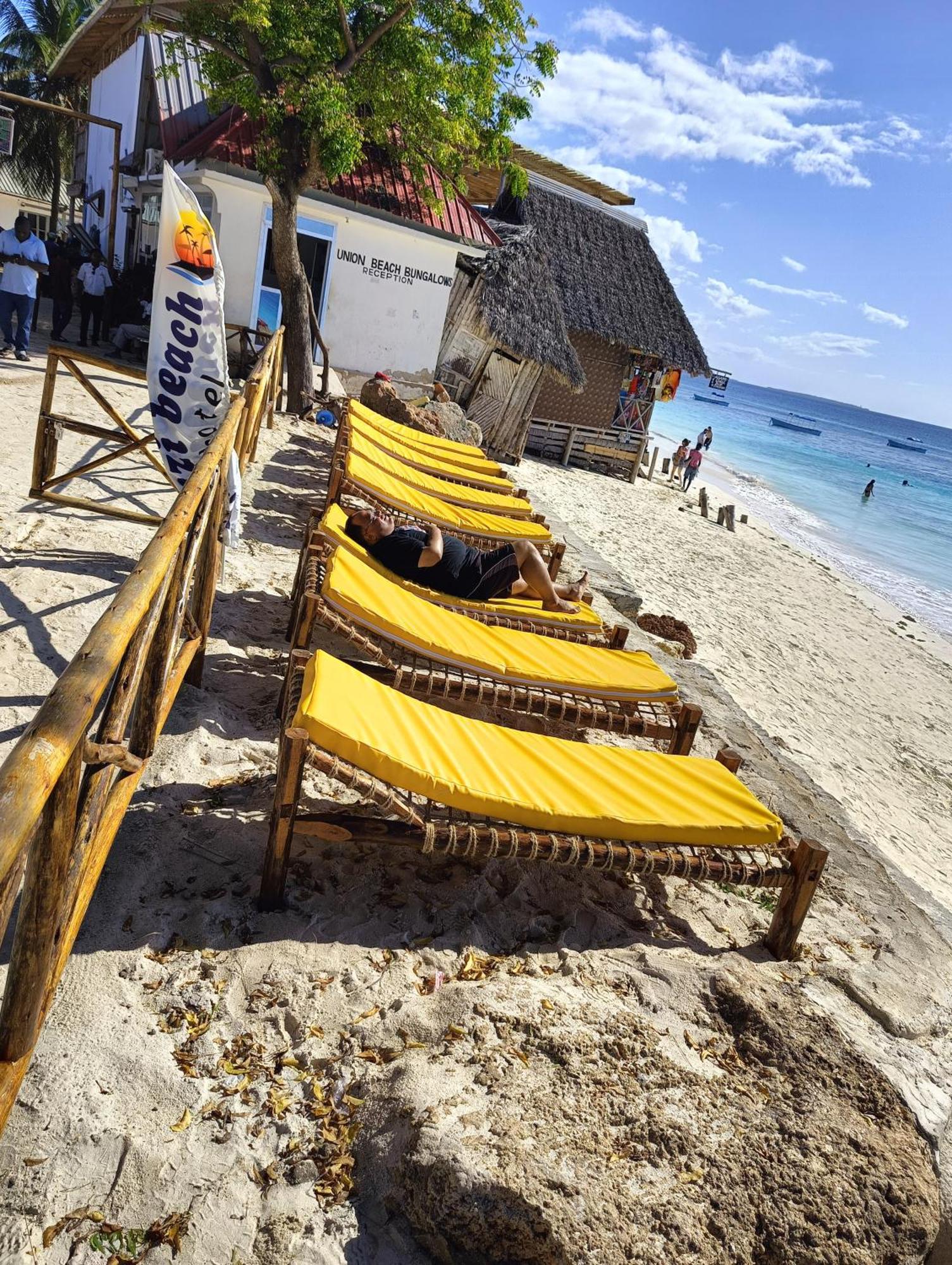 Zanzi Beach Hotel Nungwi Extérieur photo
